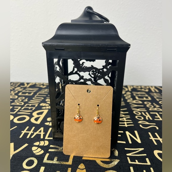 Halloween Earrings - Gold Pumpkins - Picture 2 of 3